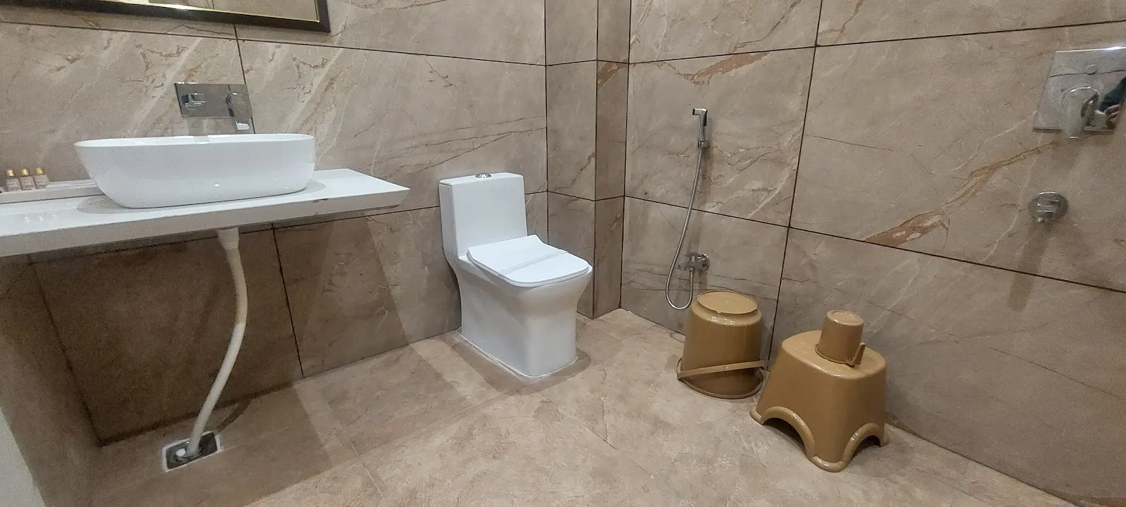 Marble-finish bathroom